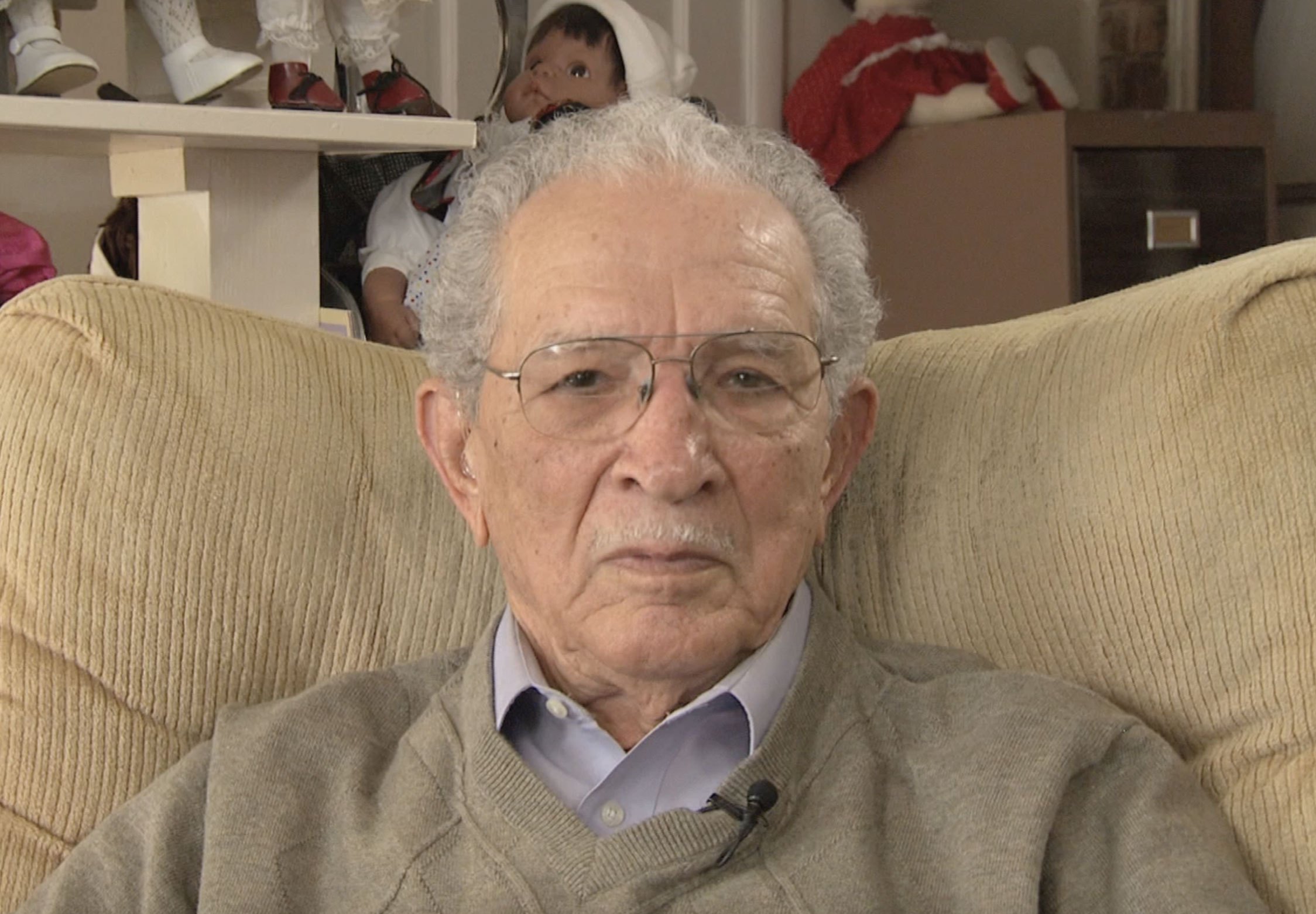 Image of Clyde McQueen interviewed in his home in February 2014; by Michael Emery.